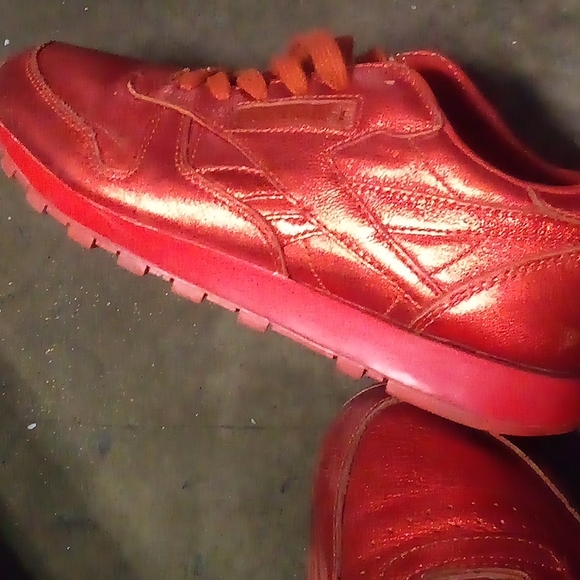 Limited edition 3alarm Red REEBOK cross trainers - Picture 6 of 12